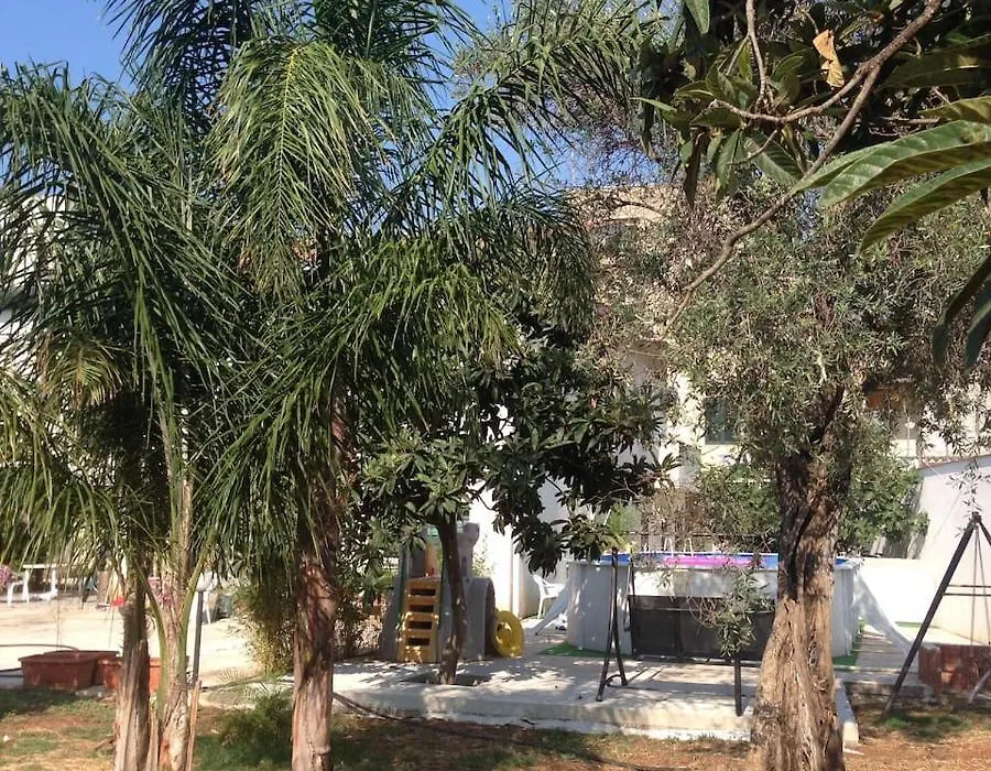 White Home. Casa Relax, piscina, free wi-fi&posto auto.-1